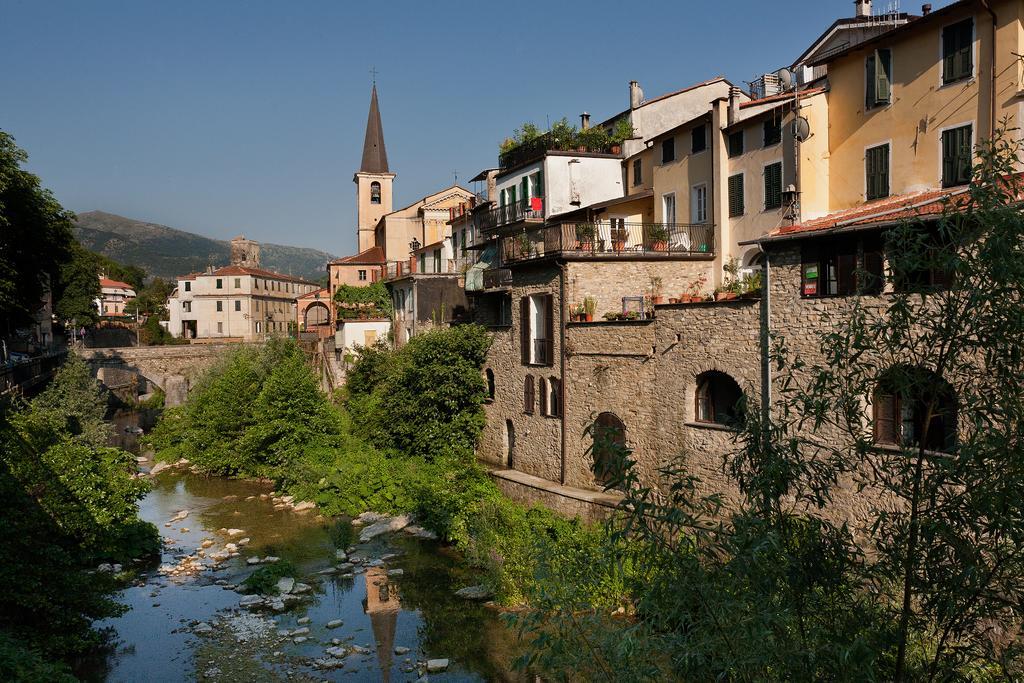 Il Cuore Del Borgo - Holiday Home Borgomaro Екстериор снимка
