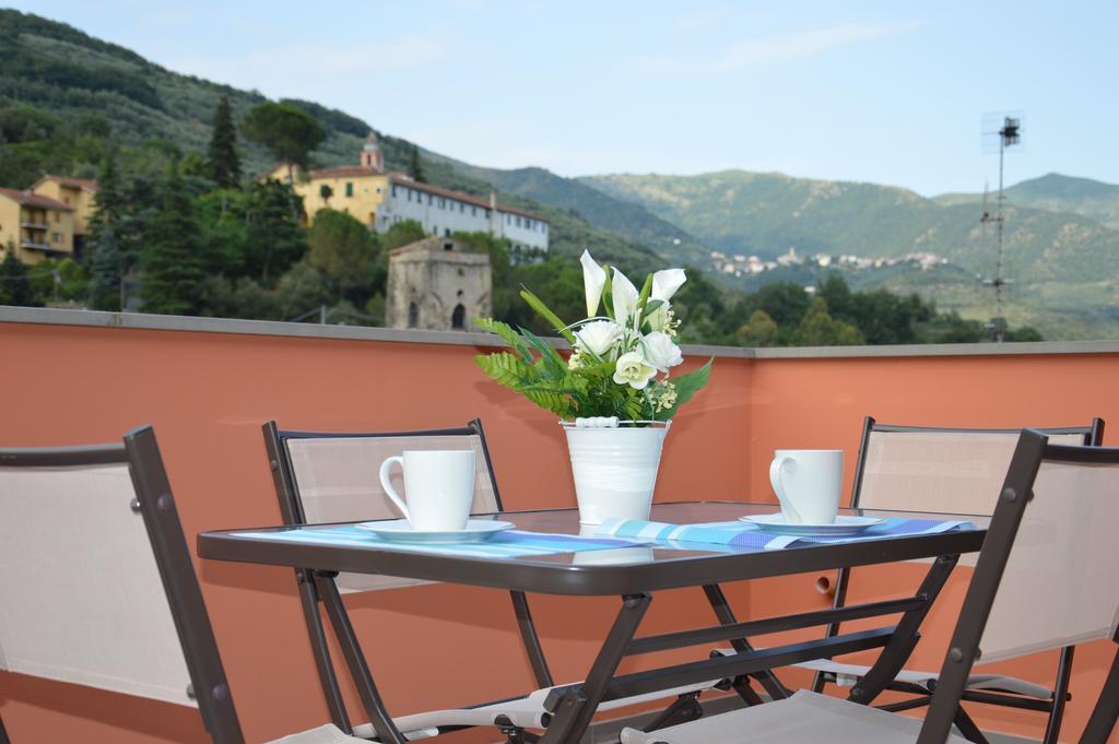 Il Cuore Del Borgo - Holiday Home Borgomaro Екстериор снимка